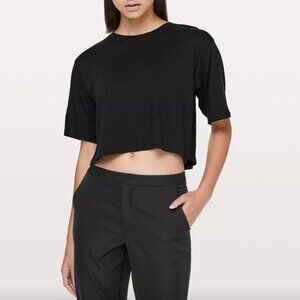 Lululemon Cortes Crop Tee Black M/L